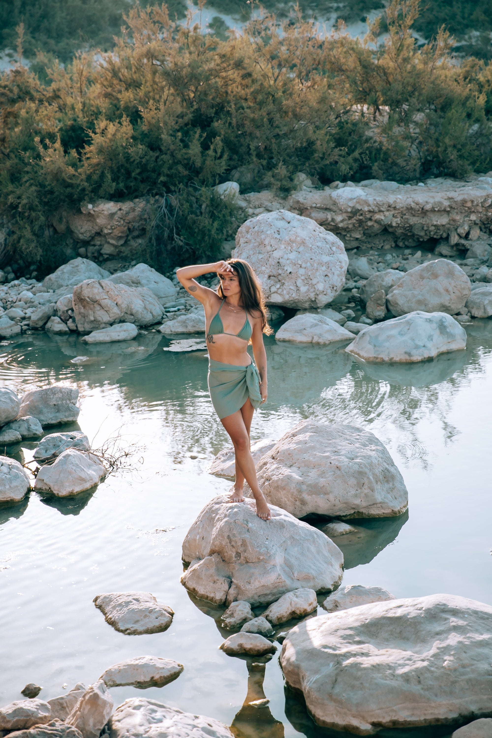 String bikini olive
