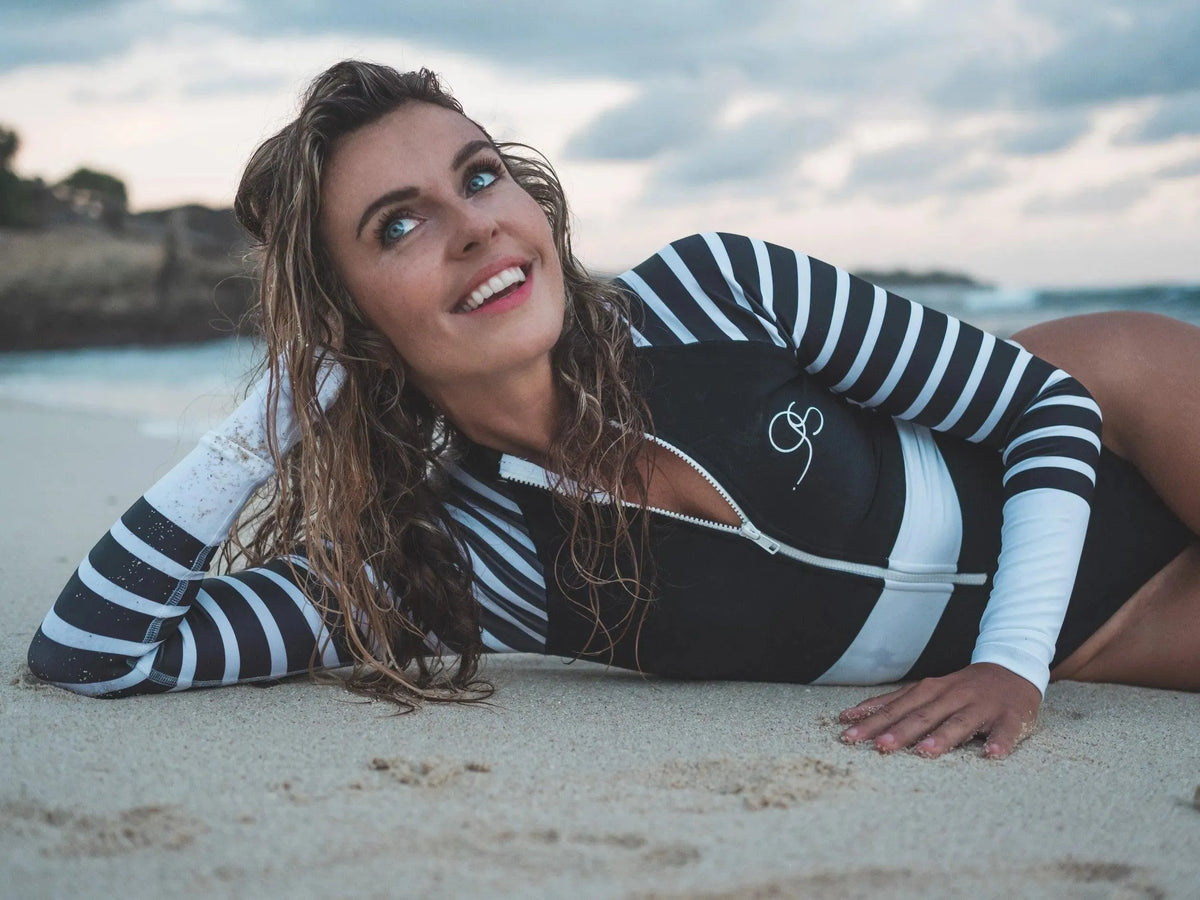 Long sleeve swimsuit sulawesi grey onyx